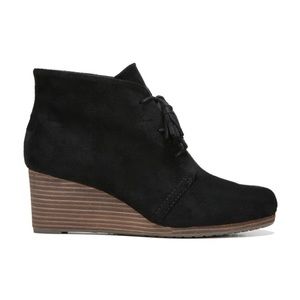 Dr. Scholl’s Dakota Wedge Bootie- 10 Wide